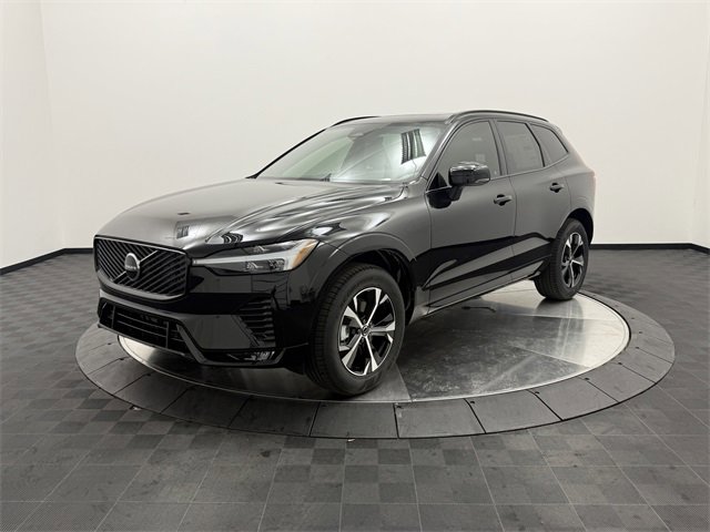 2026 Volvo XC60 B5 Core photo 2