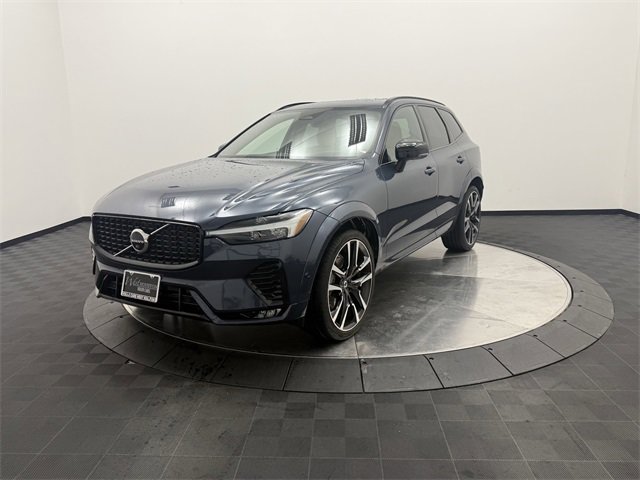 2023 Volvo XC60 Ultimate photo 3