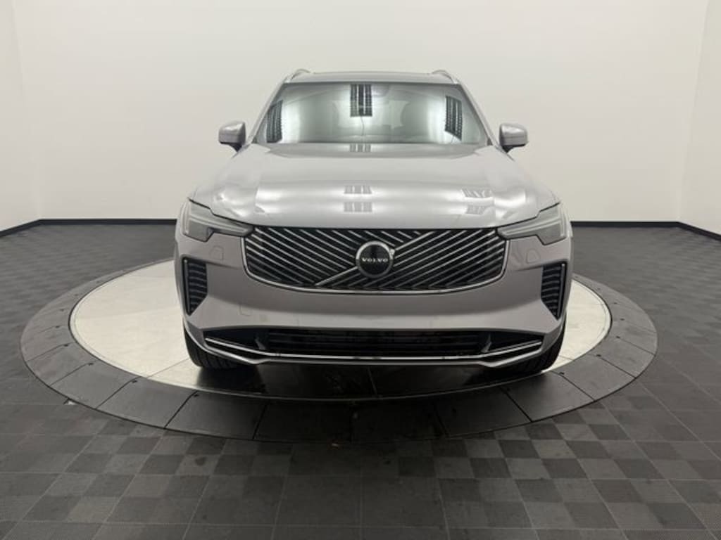 New 2026 Volvo XC90 B5 Core SUV