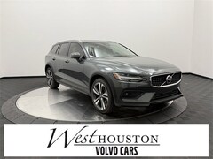 2026 Volvo V60 Cross Country B5 Plus Wagon