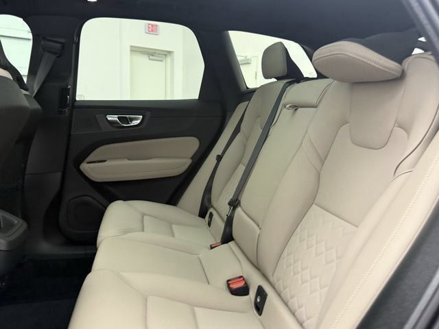 2026 Volvo XC60 Core - Photo 25