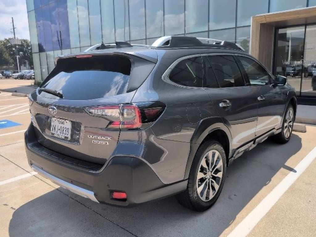 Used 2025 Subaru Outback Touring SUV