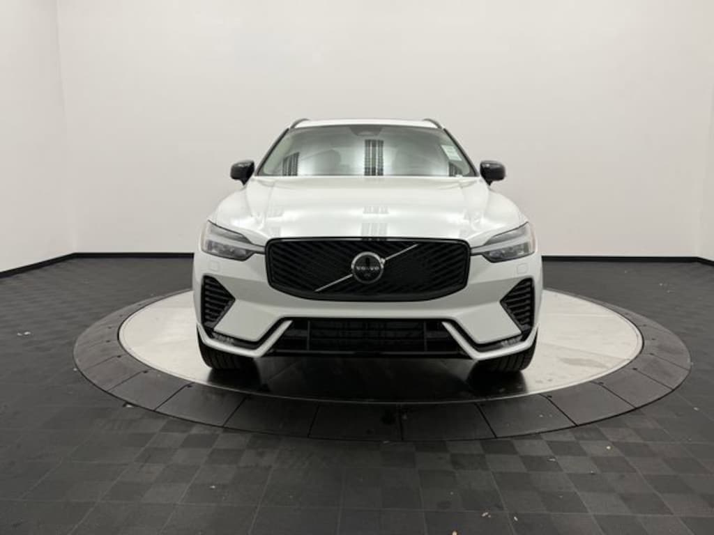 New 2026 Volvo XC60 B5 Ultra SUV