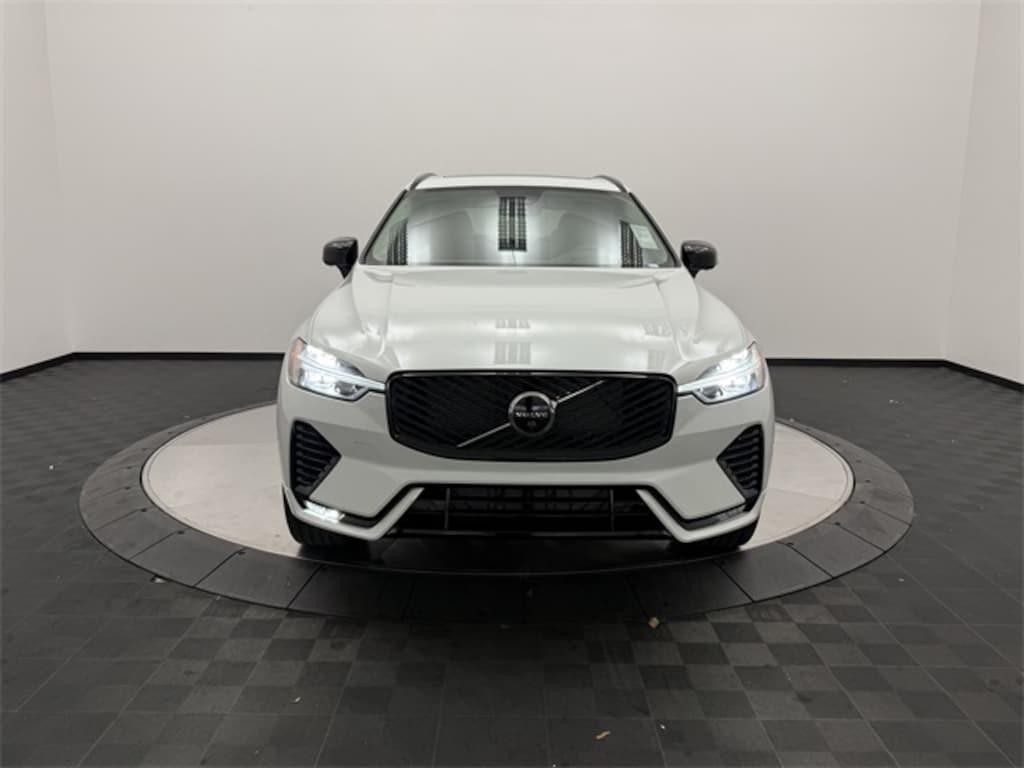New 2026 Volvo XC60 B5 Plus SUV