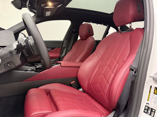 2025 BMW 5 Series 540i - Photo 14