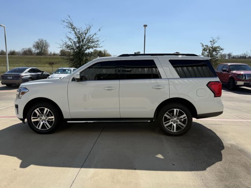 Used 2022 Ford Expedition XLT SUV