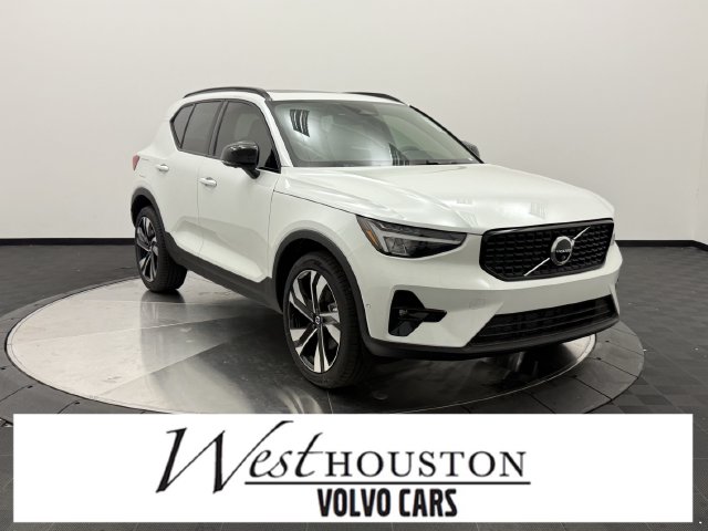 2026 Volvo XC40