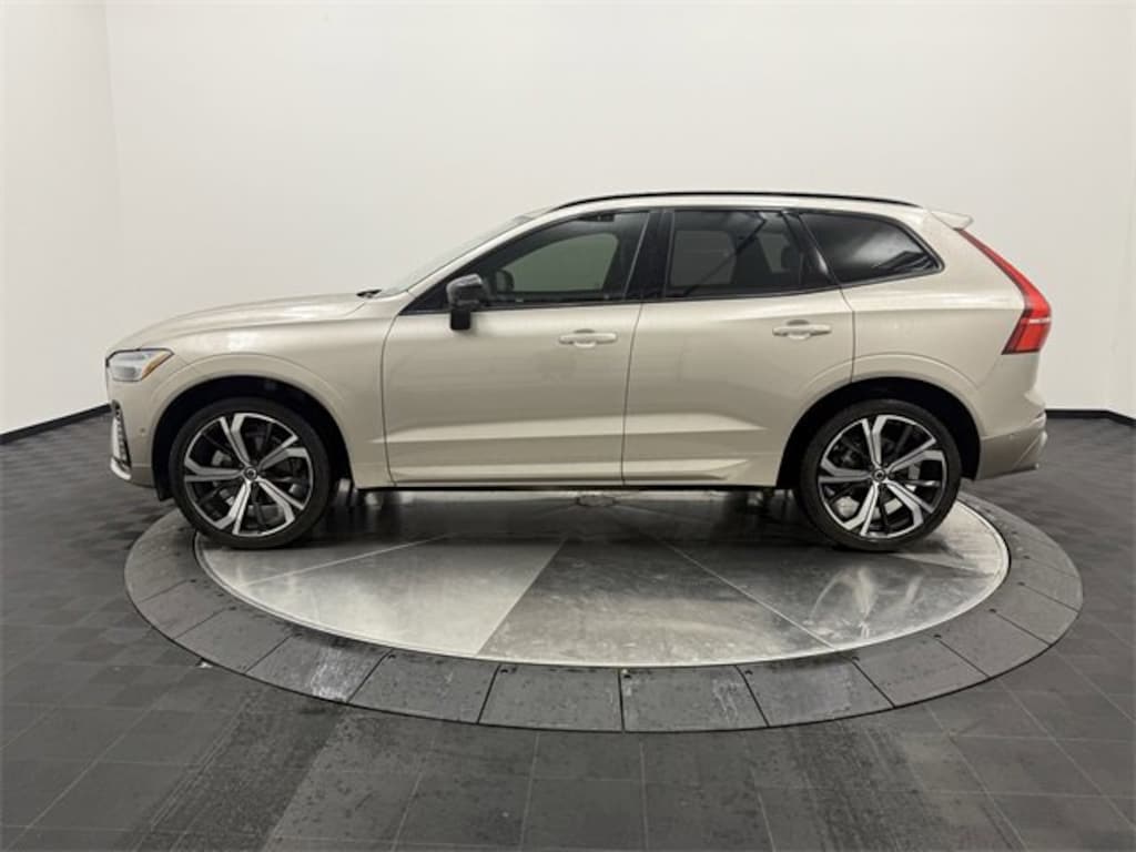 Certified 2024 Volvo XC60 Ultimate Dark Theme B5 AWD Ultimate Dark Theme