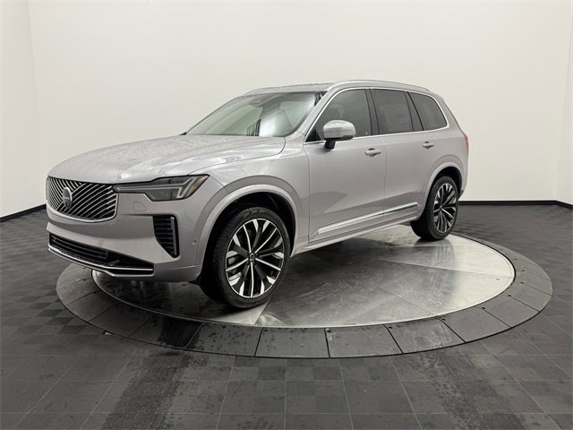 2026 Volvo XC90 B5 Plus photo 4