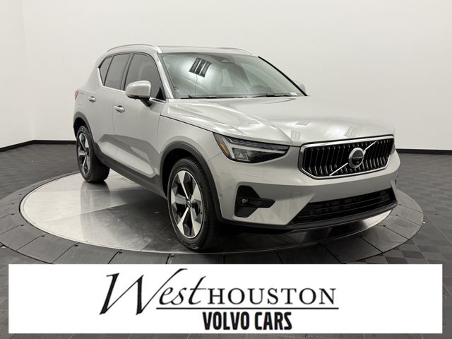 Certified by Volvo 2023 Volvo XC40 B5 Plus Bright Theme