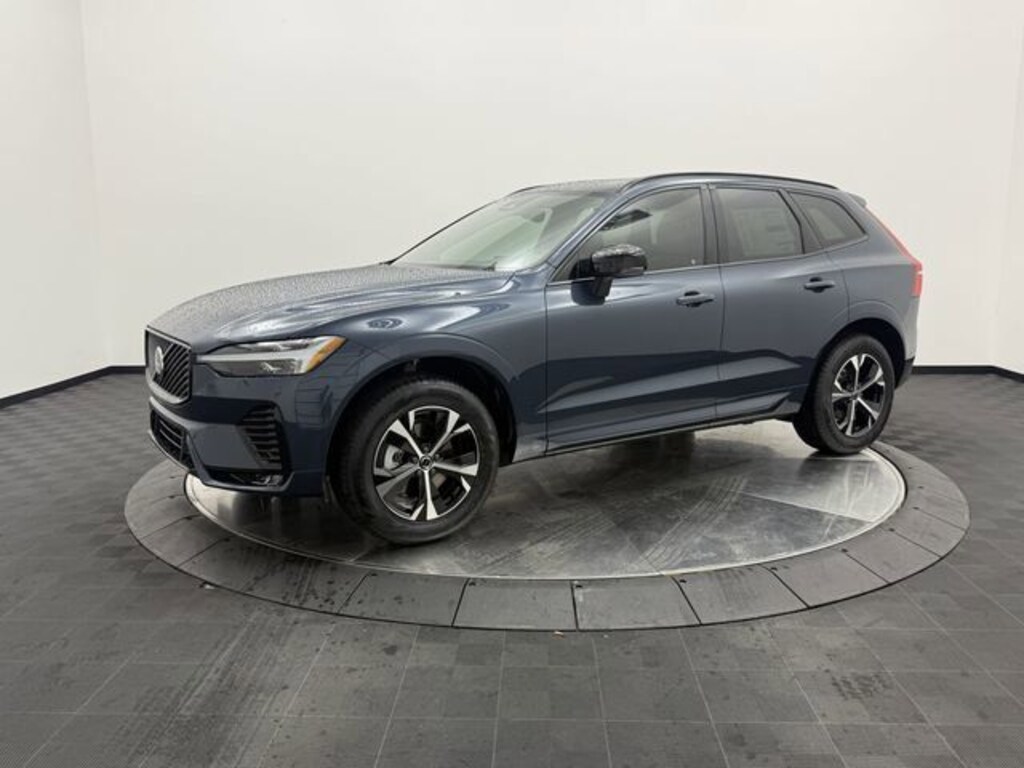 New 2026 Volvo XC60 B5 Core SUV