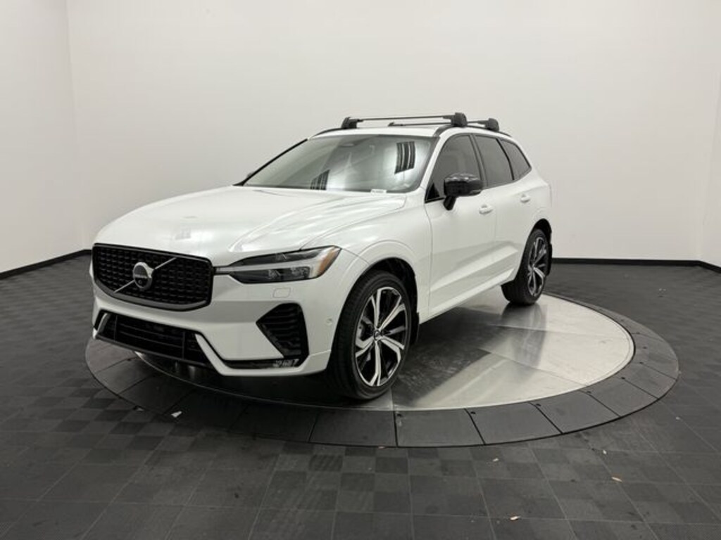 Certified 2023 Volvo XC60 B5 Ultimate Dark Theme SUV