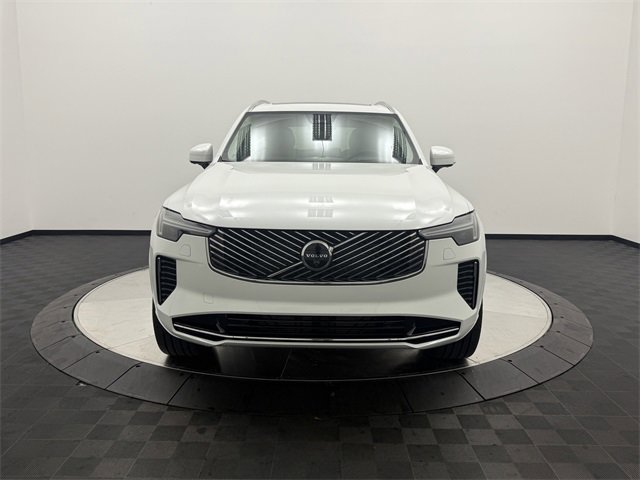 2026 Volvo XC90 photo 2