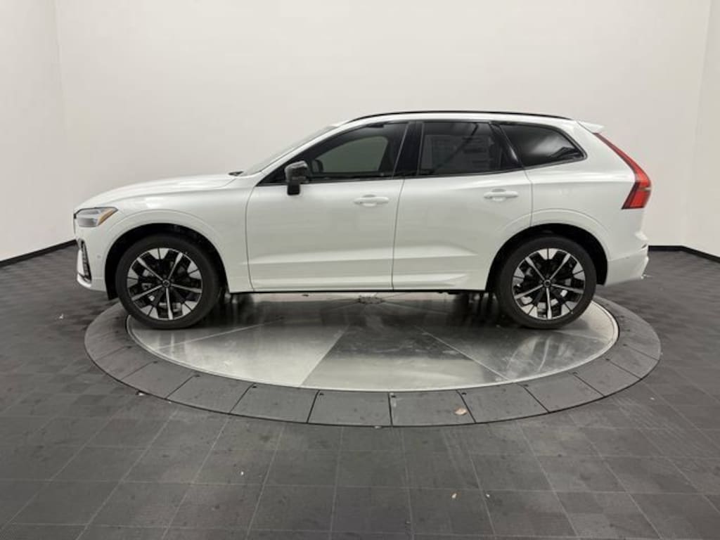 New 2026 Volvo XC60 B5 Plus SUV