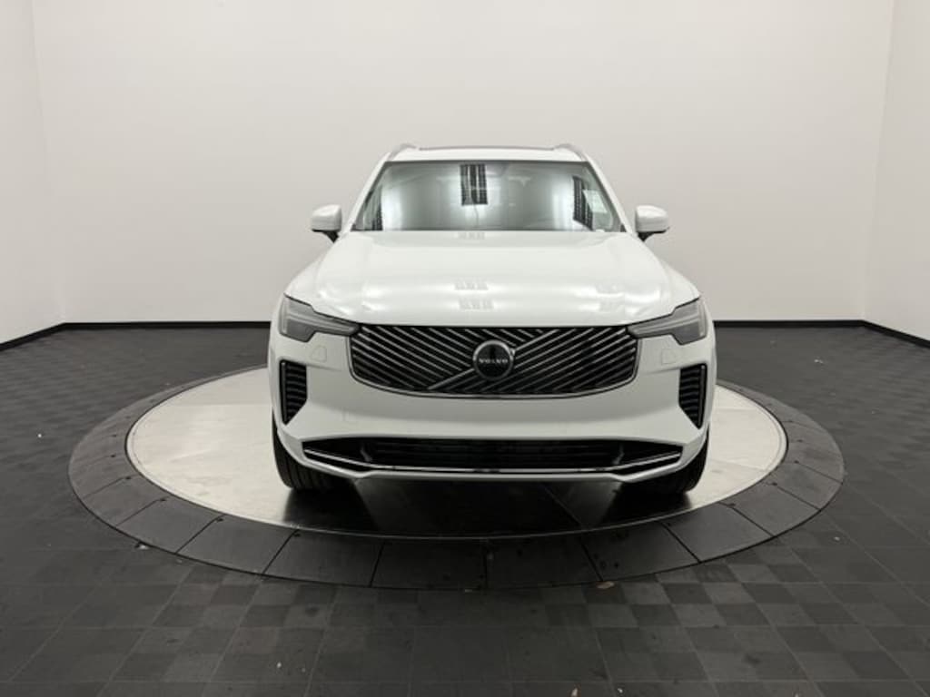 New 2026 Volvo XC90 B5 Core SUV