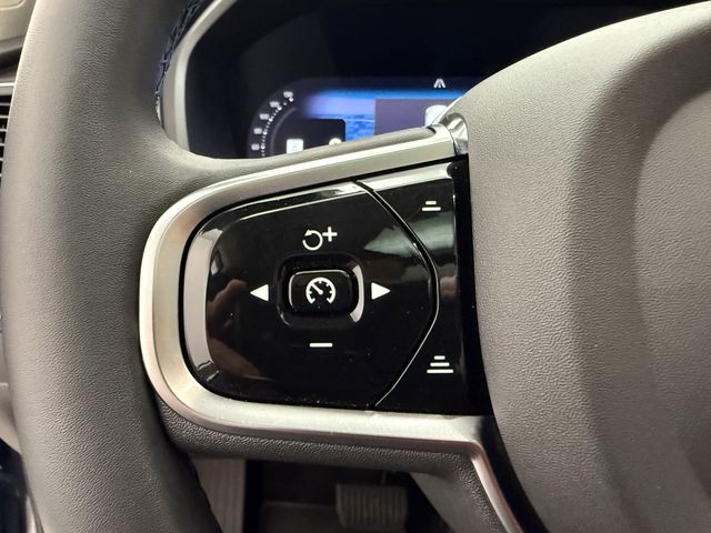 2023 Volvo XC90 Core - Photo 16