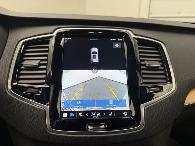 2023 Volvo XC90 Plus - Photo 17