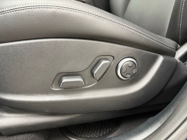 2024 GENESIS GV70 Standard - Photo 29