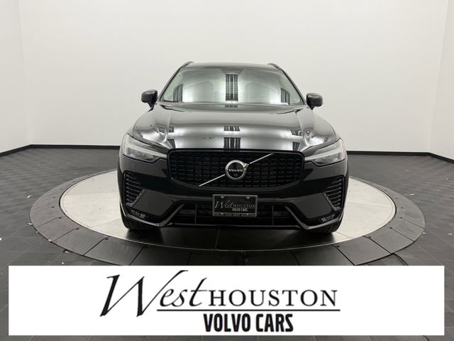 2023 Volvo XC60 B6 Ultimate Dark Theme AWD's photo