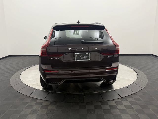 2026 Volvo XC60 Core - Photo 6
