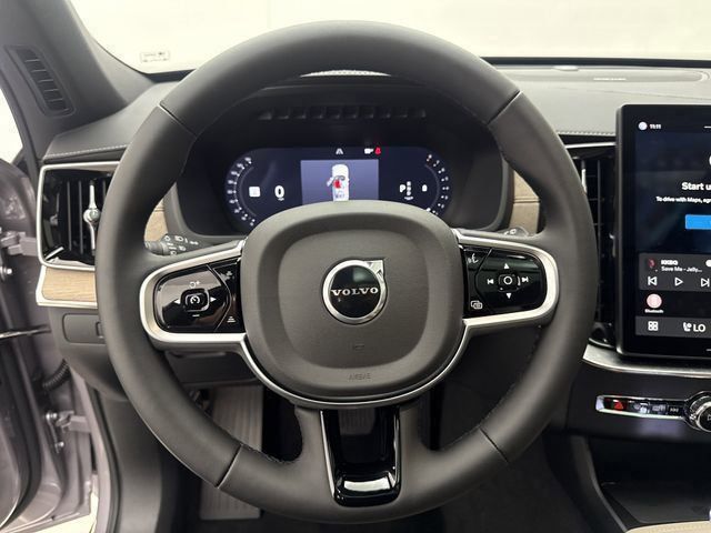 2026 Volvo XC90 Plus - Photo 16