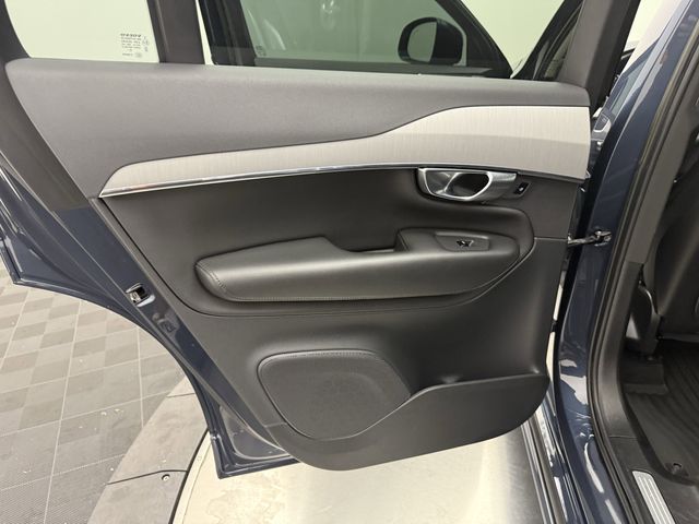 2023 Volvo XC90 Core - Photo 23