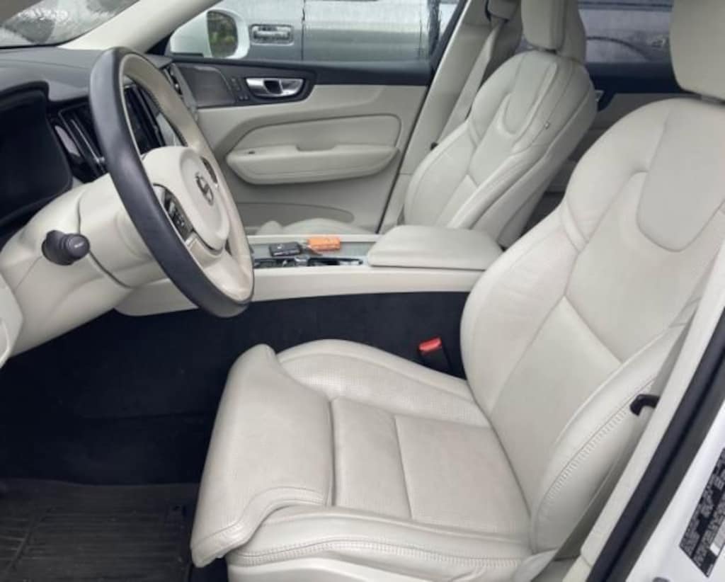 Used 2023 Volvo XC60 B5 Ultimate Bright Theme SUV