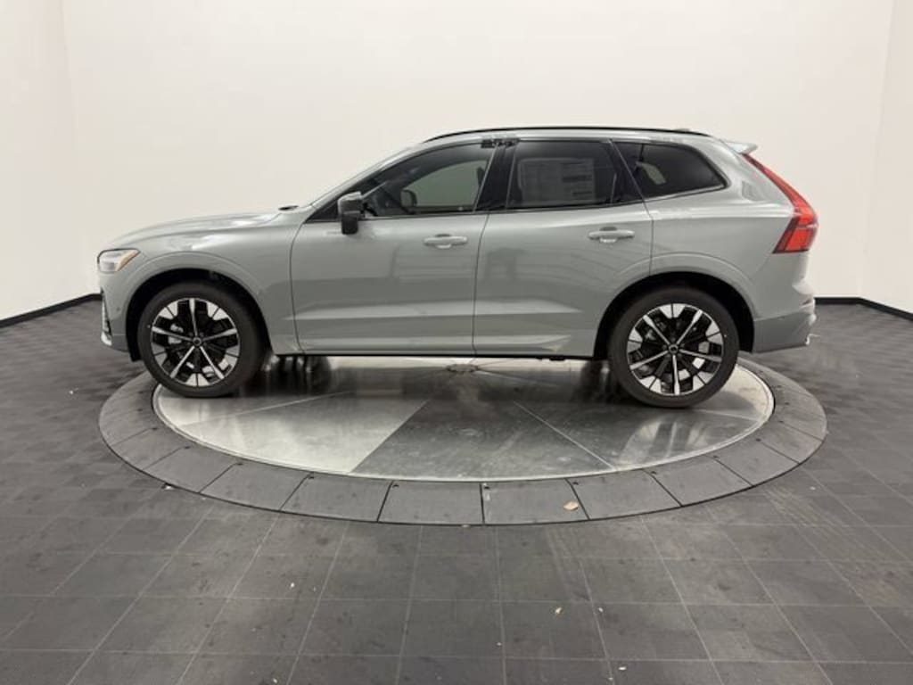 New 2026 Volvo XC60 B5 Plus SUV