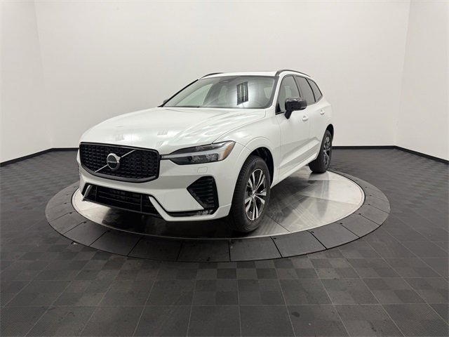 2025 Volvo XC60 B5 Core photo 4