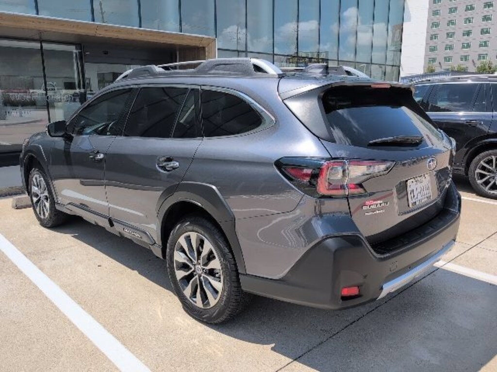 Used 2025 Subaru Outback Touring SUV