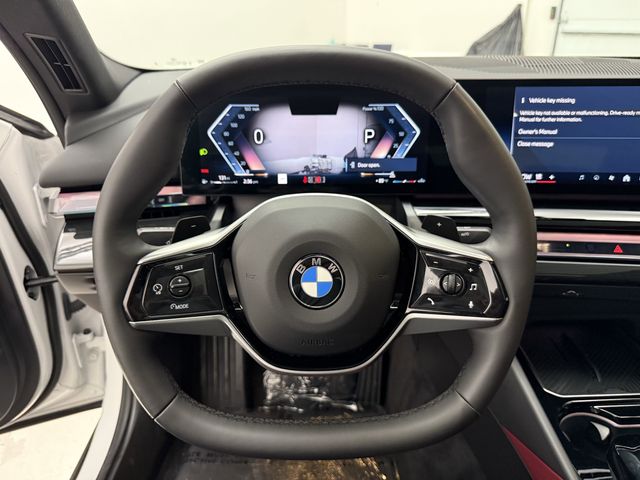 2025 BMW 5 Series 540i - Photo 16