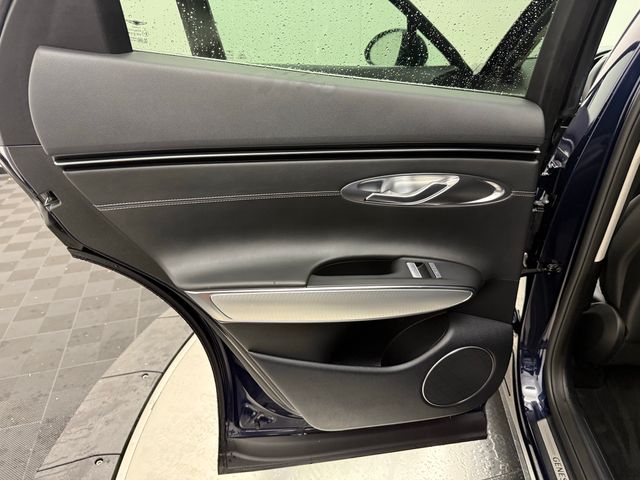 2024 GENESIS GV70 Standard - Photo 24