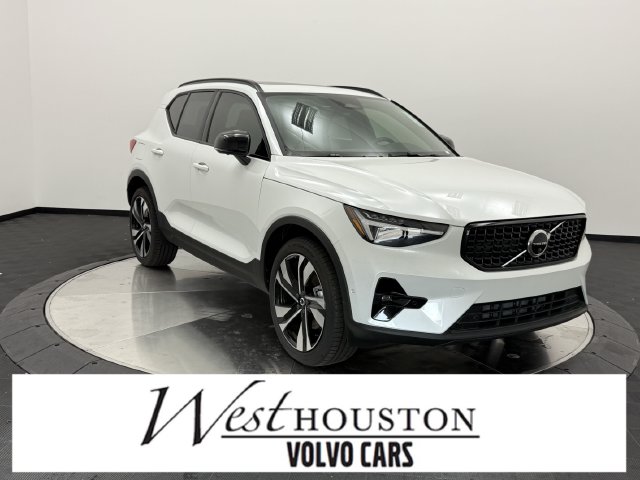 2026 Volvo XC40