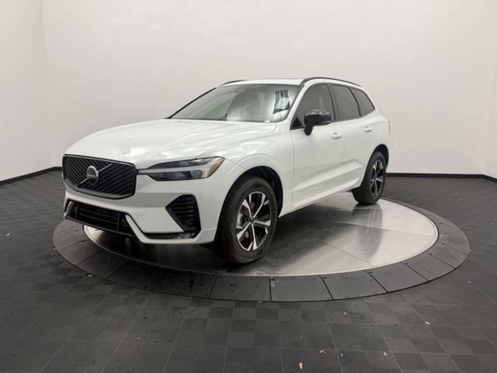 New 2026 Volvo XC60 B5 Core SUV