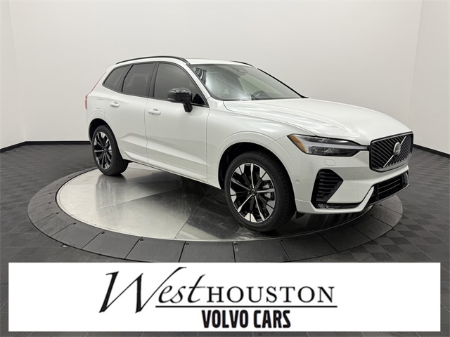 2026 Volvo XC60 Plus's photo