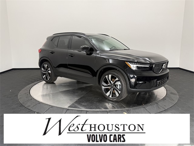 2026 Volvo XC40 Plus's photo