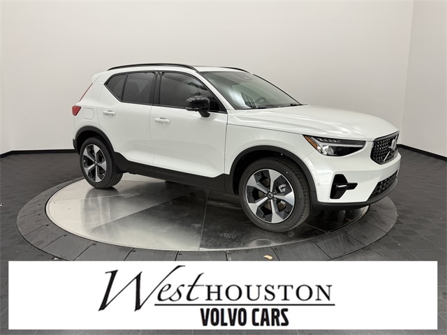 2026 Volvo XC40 Plus's photo