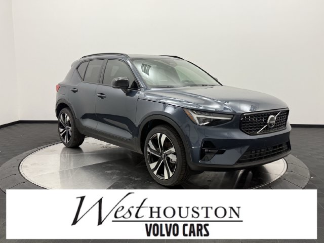 2026 Volvo XC40