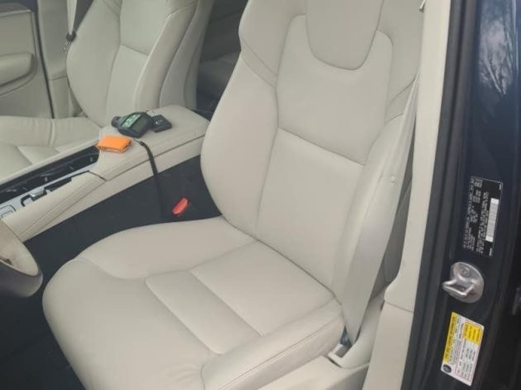 Certified 2024 Volvo XC90 B5 Plus SUV