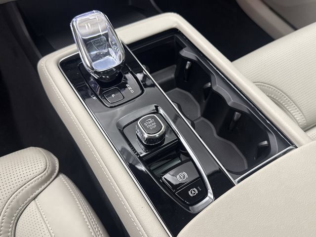 2026 Volvo XC90 Ultra - Photo 23