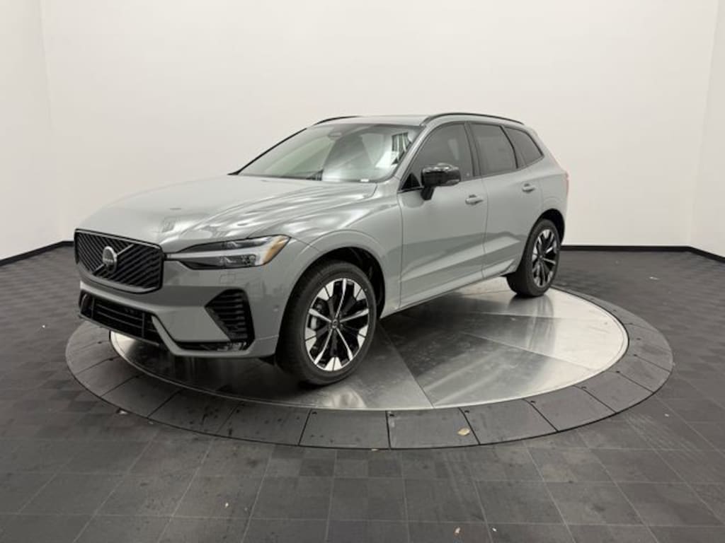 New 2026 Volvo XC60 B5 Plus SUV