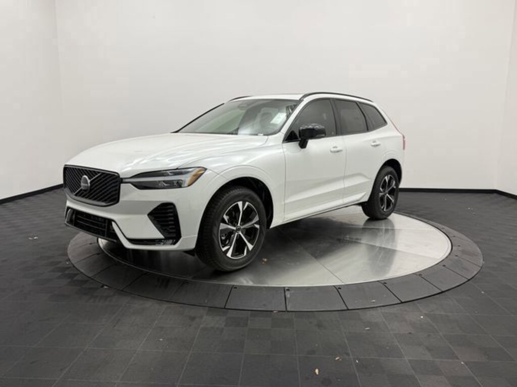 New 2026 Volvo XC60 B5 Core SUV