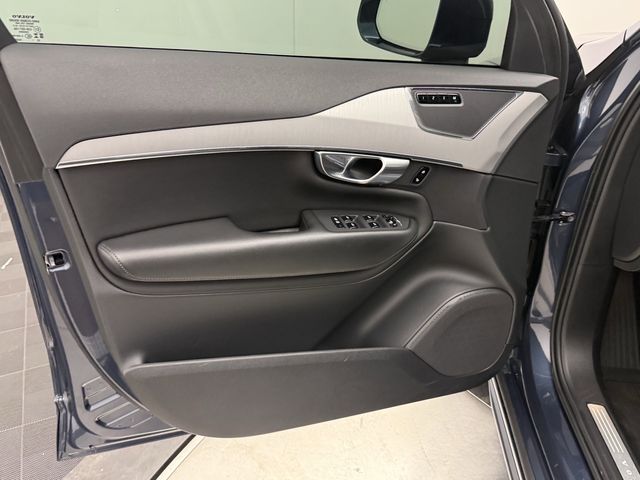 2023 Volvo XC90 Core - Photo 10