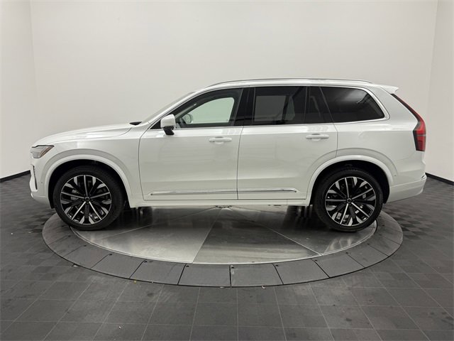 2025 Volvo XC90 AWD Plus photo 4