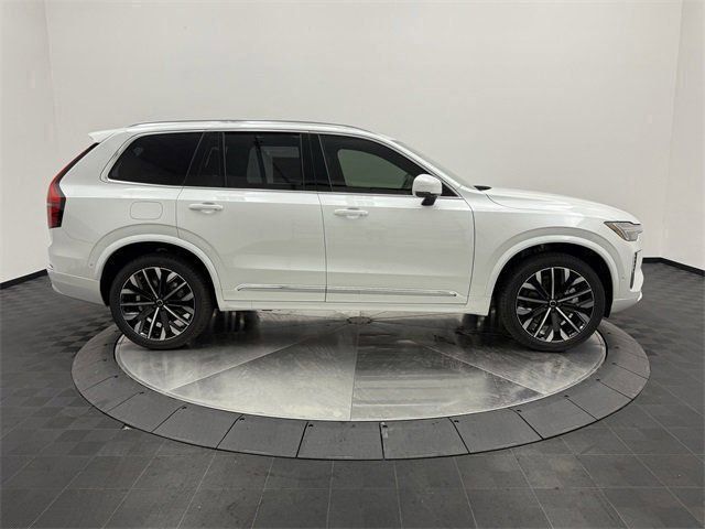 2026 Volvo XC90 Plus - Photo 8