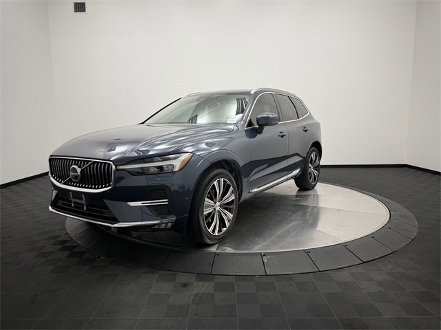 2023 Volvo XC60 B5 Plus photo 3