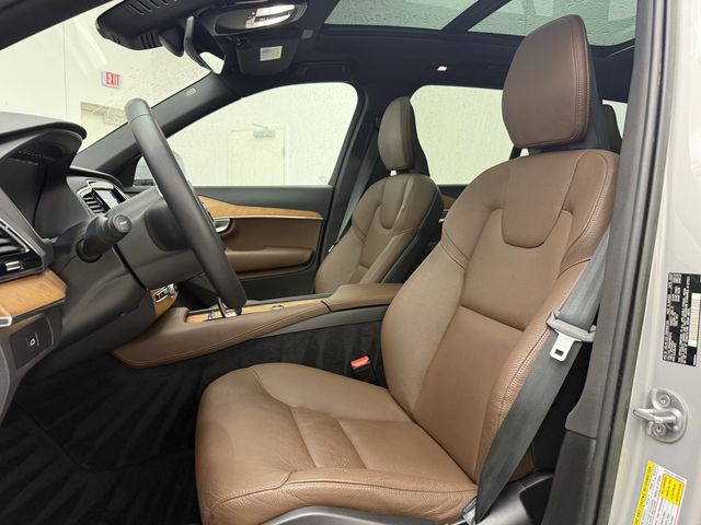 2023 Volvo XC90 Plus - Photo 11