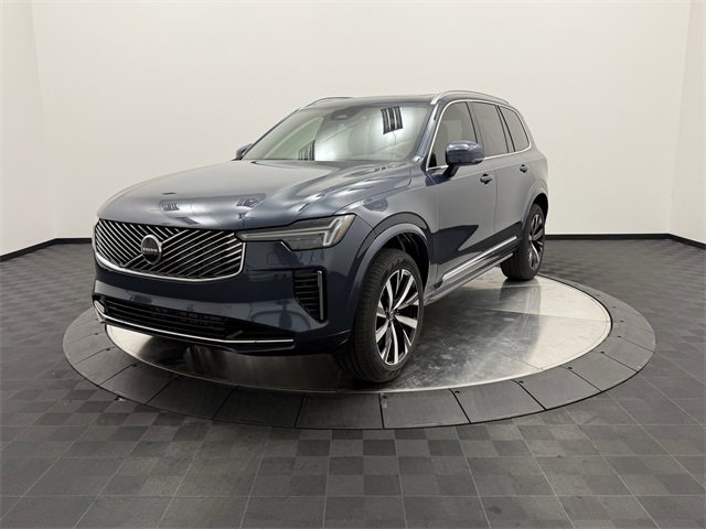2026 Volvo XC90 B5 Core photo 3