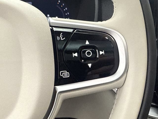 2026 Volvo XC90 Ultra - Photo 19