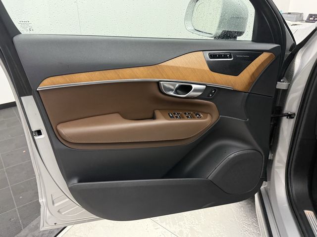 2023 Volvo XC90 Plus - Photo 9